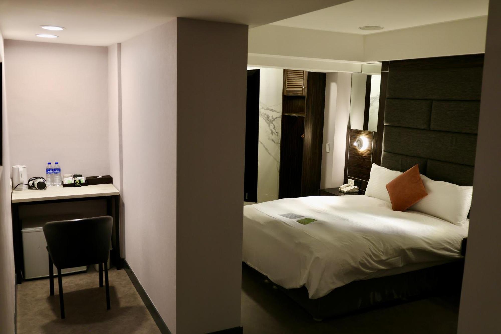 Hub Hotel - Zhongshan Branch Taipei Eksteriør bilde
