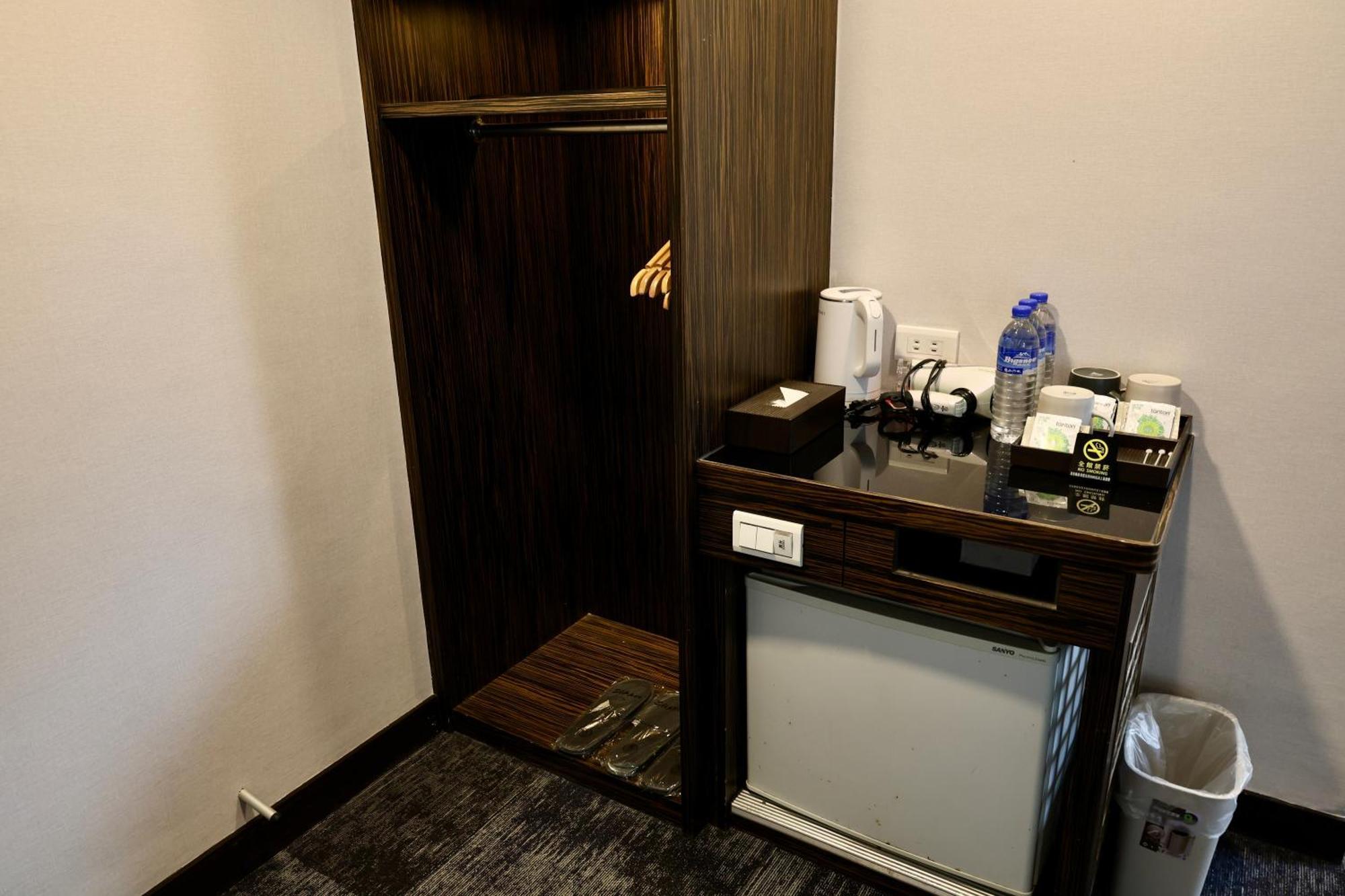 Hub Hotel - Zhongshan Branch Taipei Eksteriør bilde